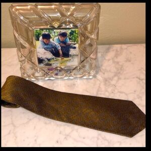 Ties To Good Looking Opihis